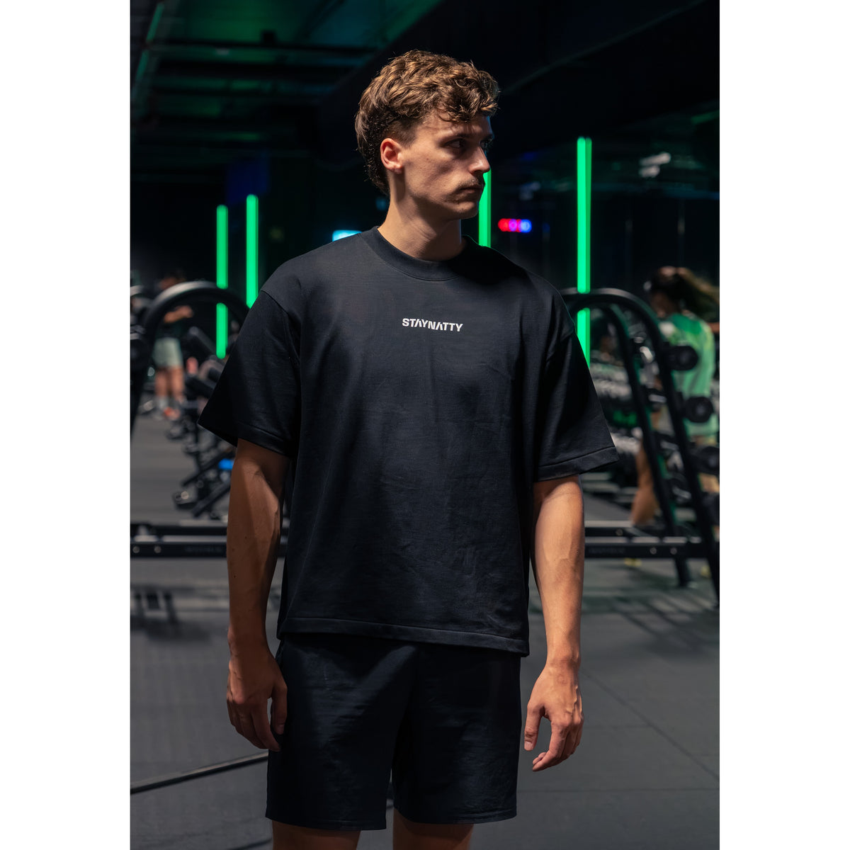 TRUEFORM OVERSIZED TEE